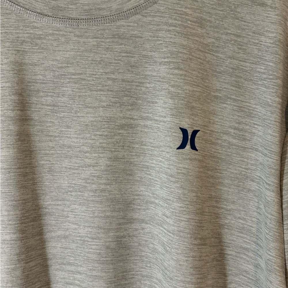 Hurley Men’s XL Gray Long Sleeve Shirt Blue Writing Casual Dri Fit Material - Picture 3 of 8
